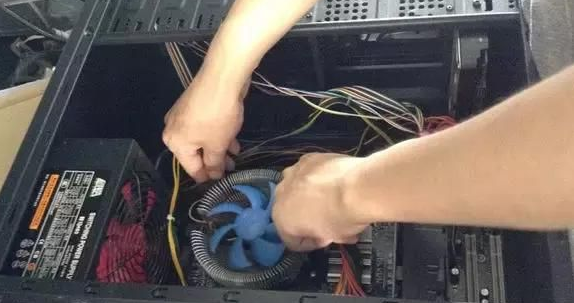 电脑开不了机